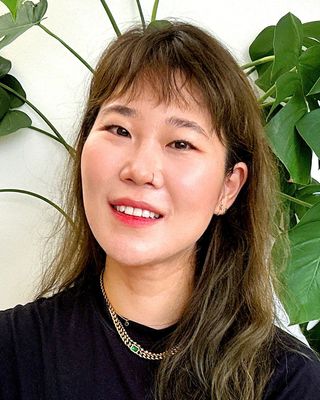 Photo of Ann Yi, LCAT, ATR-BC, Art Therapist