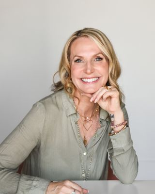Photo of Anjali Connors, Psychologist, PsyD