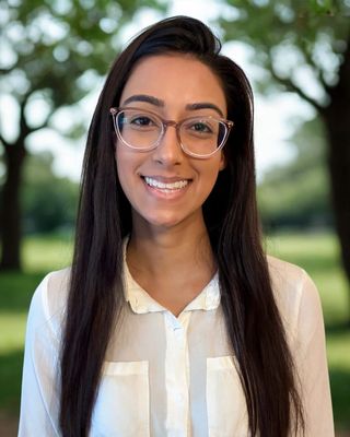 Photo of Rubina Mangat, Registered Psychotherapist (Qualifying), BComm, MDiv