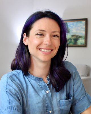 Photo of Victoria Ingram, Art Therapist, LCAT