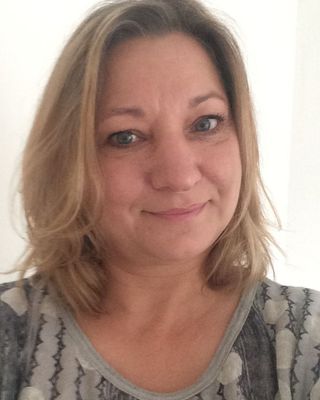 Photo of Tracy Elsdon, Psychotherapist, MBACP Accred
