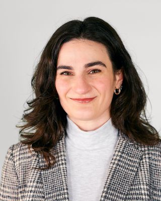 Photo of Emma Kazarian, Marriage & Family Therapist Associate, AMFT, APCC