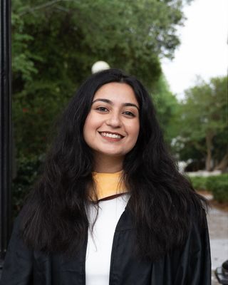 Photo of Ria Shah, Pre-Licensed Professional, MSW