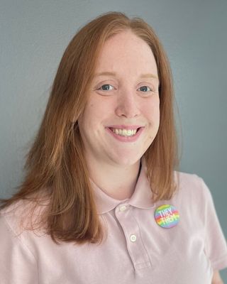 Photo of Lucy Introcaso - Queer | Gender Couples Therapy, LCSW, MSW, MFTC, Clinical Social Work Candidate