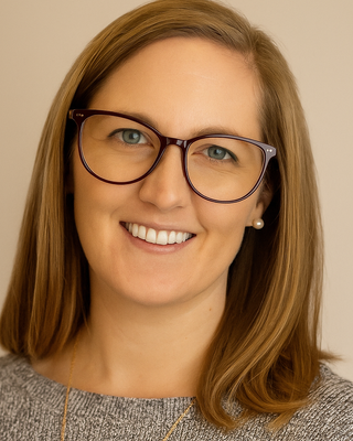 Photo of Erin Harris, Clinical Social Work/Therapist, MSW, LISW-S