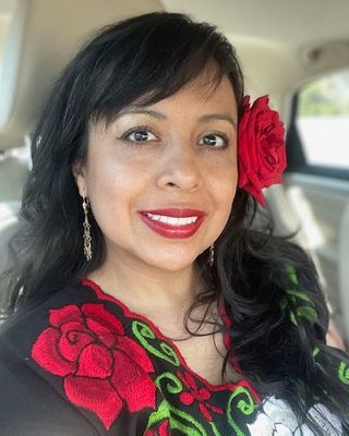 Photo of Glenda Hernandez, Clinical Social Work/Therapist, LSCSW, LCSW