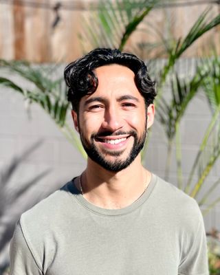 Photo of Gabriel Aviera, Marriage & Family Therapist, MA, LMFT