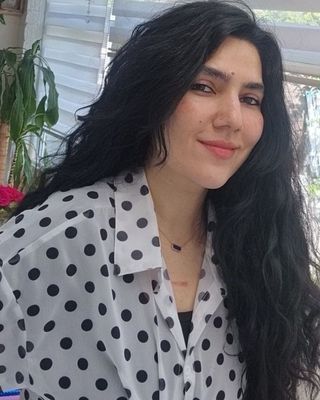 Photo of Saima Iqbal, Counsellor, MBACP