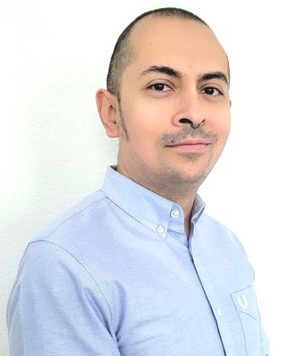 Photo of Alex Penaloza, Counselor in New York