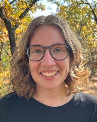 Photo of Elizabeth Loetscher, Pre-Licensed Professional