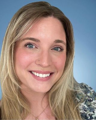 Photo of Lauren Michel, Clinical Social Work/Therapist, LICSW