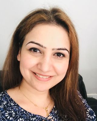 Photo of Azka Butt, Counsellor in WD18, England