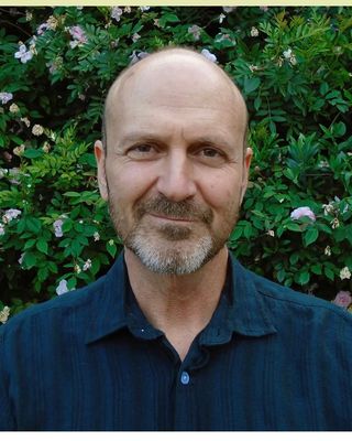 Photo of Wayne Reynolds, Marriage & Family Therapist, MFA, MA, LMFT