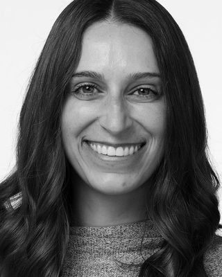 Photo of Erinn Tempelis, Physician Assistant, PA-C