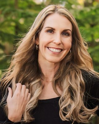 Photo of Jenny Pivonka, Psychiatric Nurse Practitioner, APRN-Rx, PMHNP
