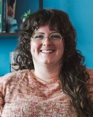 Photo of Julia Tauben, Pre-Licensed Professional, Intern