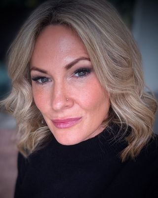 Photo of Dr Victoria Taylor, Psychologist, PsychD, HCPC - Clin. Psych.