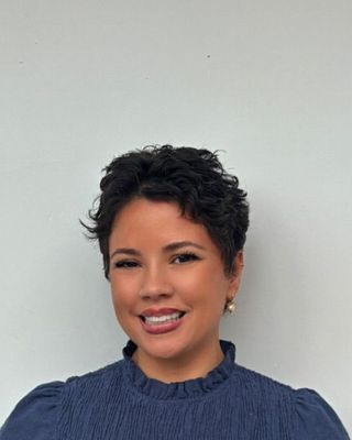 Photo of Dr Niki Whitelock, Psychologist, PsychD, HCPC - Clin. Psych.