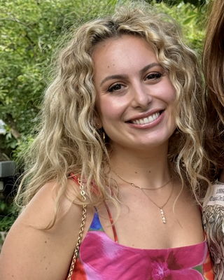 Photo of Lauren Cioffi, Clinical Social Work/Therapist, LSW