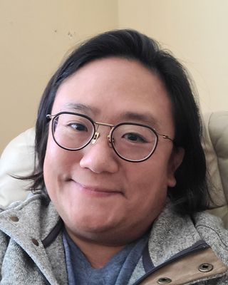 Photo of Alexander Yoo, Marriage & Family Therapist, MA, MDiv, LMFT