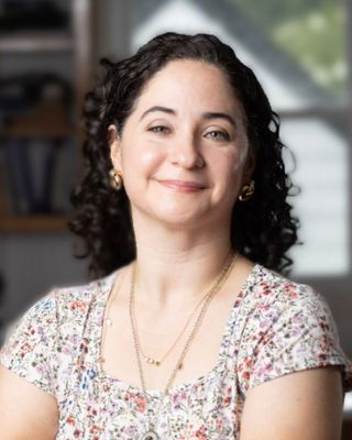 Photo of Carol Vanessa Leiva, Licensed Clinical Professional Counselor, LCPC