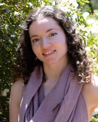 Photo of Olivia White, Marriage & Family Therapist Associate, AMFT