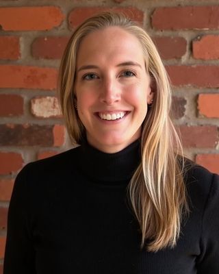 Photo of Hannah Fabiszewski, Clinical Social Work/Therapist, LCSW-C