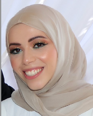 Photo of Zainab Ghadban, LMSW