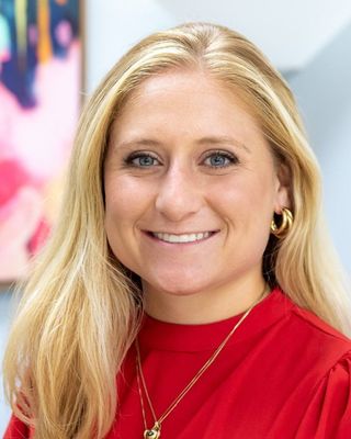 Photo of Alli Liguori, Clinical Social Work/Therapist, MSW, LICSW