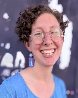 Photo of Laina Pauker, Clinical Social Work/Therapist, LCSW