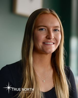Photo of Bre VanDeWeghe, Pre-Licensed Professional, MSW
