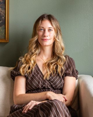 Photo of Allie Edmondson, Marriage & Family Therapist Associate, BS, LMFT-A