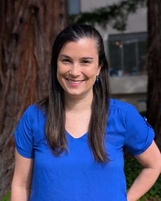 Photo of Lauren Himes, Marriage & Family Therapist Associate, AMFT, MA