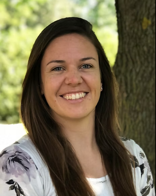 Photo of Carleigh Monk - Wellington County Therapy -EMDR, Teens, Anxiety, Registered Psychotherapist, RP, RSW