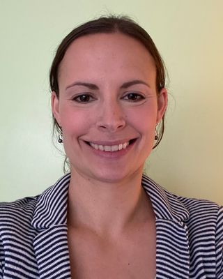 Photo of Rachel Thomlinson, Psychologist, PsychD, HCPC - Clin. Psych.