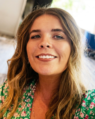 Photo of Laura McEldowney, Psychotherapist, DCounsPsych, MBACP