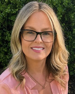 Photo of Julianne Walters, Psychiatric Nurse Practitioner, MSN, CRNP, PMHNP