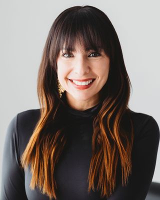 Photo of Leigh Riazi, Clinical Social Work/Therapist, MSW, LICSW