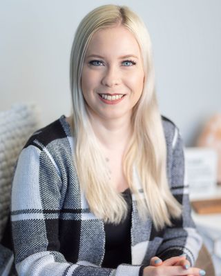 Photo of Laura M. Pisano, Marriage & Family Therapist, LMFT