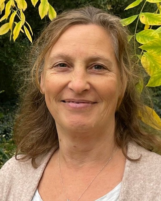 Photo of Clare Lanman, Counsellor, MNCPS Acc.