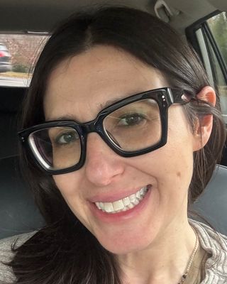 Photo of Dr. Rachel Frank, Psychologist, PhD