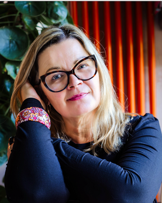 Photo of Jeanine Connor, Psychotherapist, MSc, MBACP