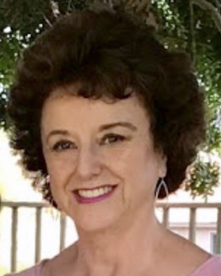 Photo of Elsa Alanis, Psychologist