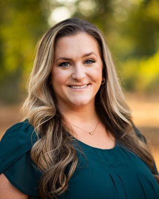 Photo of Courtney Uppendahl, Marriage & Family Therapist in South of Market (SoMa), San Francisco, CA