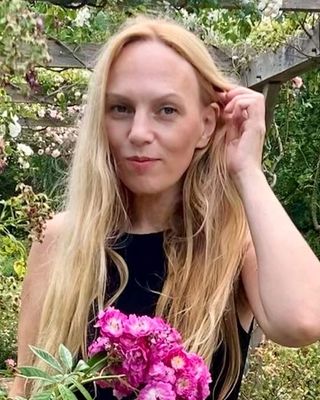 Photo of Lucy Thornby, Psychotherapist, MBACP