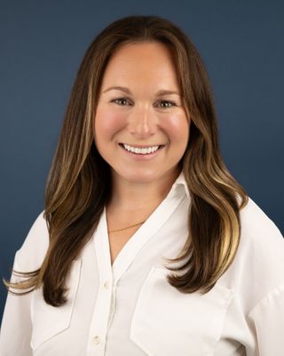 Photo of Dr. Erin Knopf, Psychiatrist, MD, FAAP, DBPN, CEDS