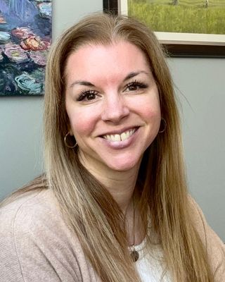 Photo of Sarah Graveley - Sarah Graveley, Psychotherapist, Marriage & Family Therapist, LMFT
