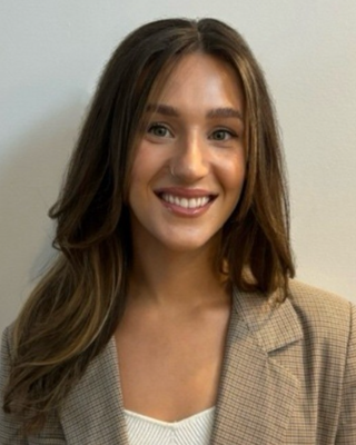 Photo of Hannah White, Registered Psychotherapist (Qualifying), HonsBA