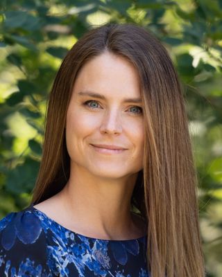 Photo of Stephanie Chisholm, Psychologist, MACP