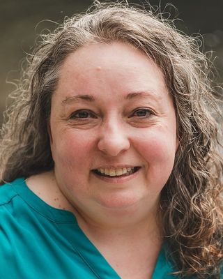 Photo of Jen Larush, Psychologist, MA, R Psych